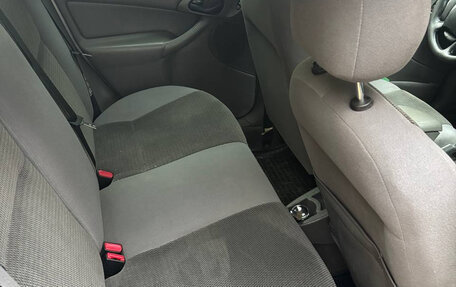 Ford Focus IV, 2004 год, 300 000 рублей, 12 фотография