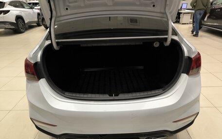 Hyundai Solaris II рестайлинг, 2019 год, 1 299 000 рублей, 12 фотография