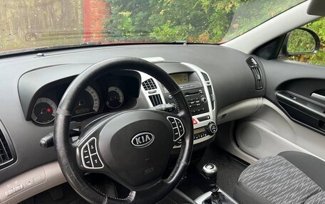 KIA cee'd I рестайлинг, 2008 год, 600 000 рублей, 10 фотография