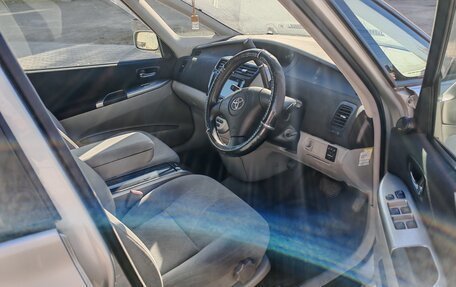 Toyota Opa I рестайлинг, 2005 год, 705 000 рублей, 30 фотография