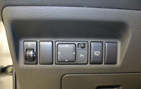 Nissan X-Trail, 2005 год, 670 000 рублей, 16 фотография