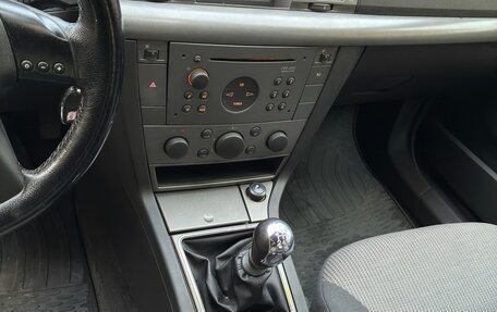 Opel Vectra C рестайлинг, 2004 год, 310 000 рублей, 11 фотография