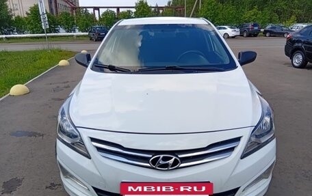 Hyundai Solaris II рестайлинг, 2014 год, 649 000 рублей, 2 фотография