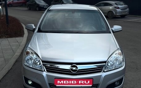 Opel Astra H, 2008 год, 746 000 рублей, 3 фотография