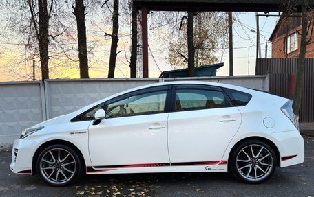 Toyota Prius, 2014 год, 1 900 000 рублей, 5 фотография