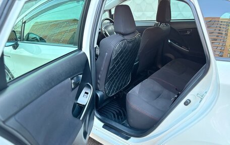 Toyota Prius, 2014 год, 1 900 000 рублей, 13 фотография