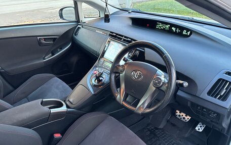 Toyota Prius, 2014 год, 1 900 000 рублей, 15 фотография