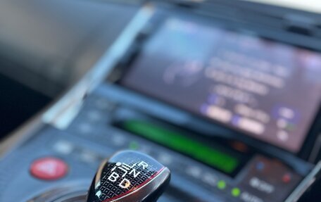 Toyota Prius, 2014 год, 1 900 000 рублей, 17 фотография