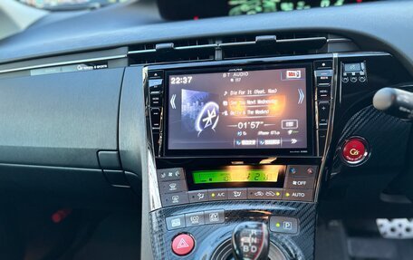 Toyota Prius, 2014 год, 1 900 000 рублей, 16 фотография