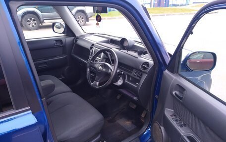 Toyota bB I рестайлинг, 2001 год, 700 000 рублей, 11 фотография