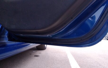 Toyota bB I рестайлинг, 2001 год, 700 000 рублей, 23 фотография