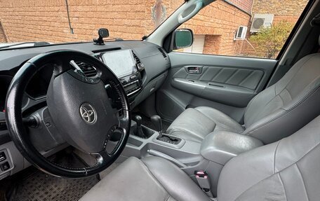 Toyota Hilux VII, 2011 год, 1 860 000 рублей, 6 фотография