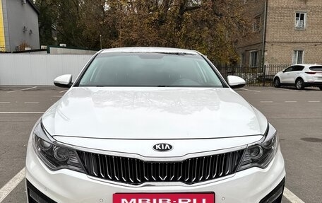 KIA Optima IV, 2018 год, 2 100 000 рублей, 5 фотография