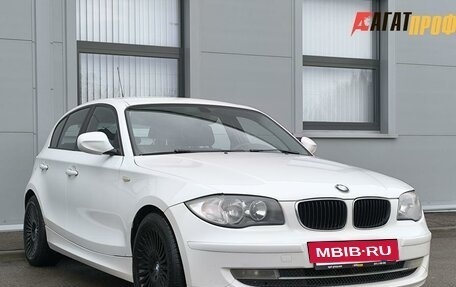 BMW 1 серия, 2011 год, 805 000 рублей, 3 фотография
