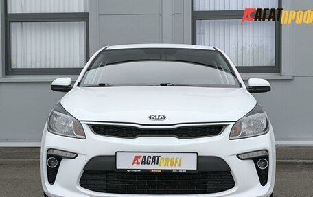 KIA Rio IV, 2019 год, 1 370 000 рублей, 2 фотография