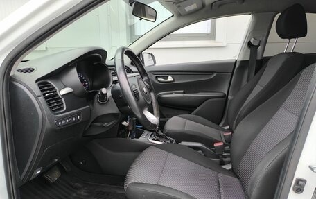 KIA Rio IV, 2019 год, 1 370 000 рублей, 10 фотография