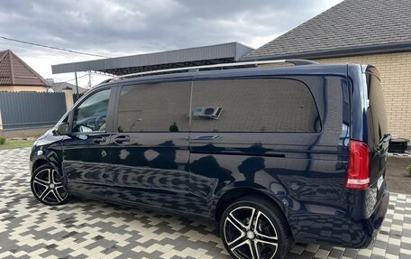 Mercedes-Benz V-Класс, 2018 год, 4 050 000 рублей, 1 фотография