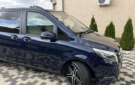 Mercedes-Benz V-Класс, 2018 год, 4 050 000 рублей, 11 фотография