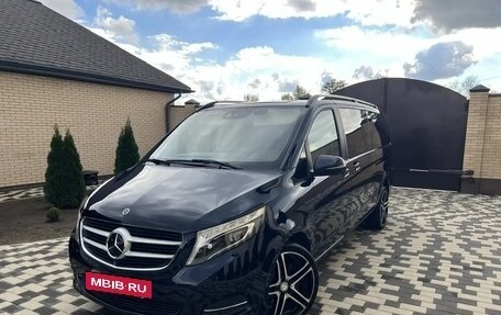 Mercedes-Benz V-Класс, 2018 год, 4 050 000 рублей, 9 фотография