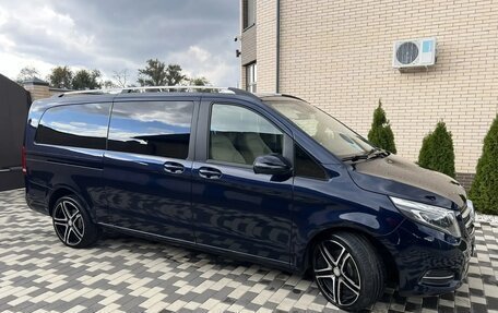 Mercedes-Benz V-Класс, 2018 год, 4 050 000 рублей, 12 фотография