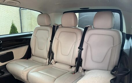 Mercedes-Benz V-Класс, 2018 год, 4 050 000 рублей, 16 фотография