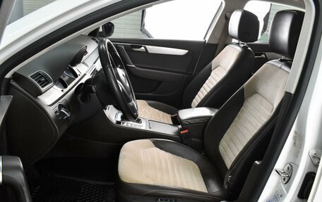 Volkswagen Passat B7, 2011 год, 1 099 000 рублей, 10 фотография