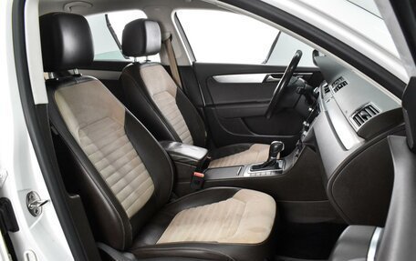 Volkswagen Passat B7, 2011 год, 1 099 000 рублей, 8 фотография