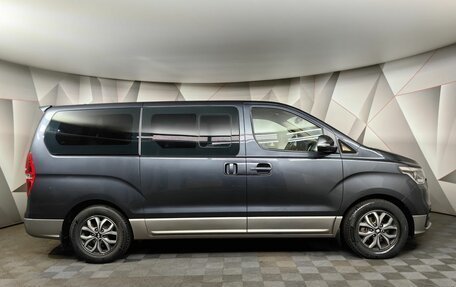 Hyundai H-1 II рестайлинг, 2020 год, 3 098 000 рублей, 6 фотография