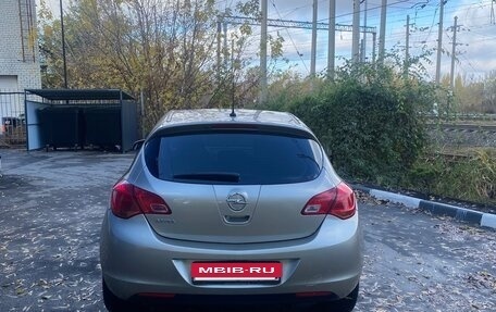 Opel Astra J, 2012 год, 980 000 рублей, 3 фотография