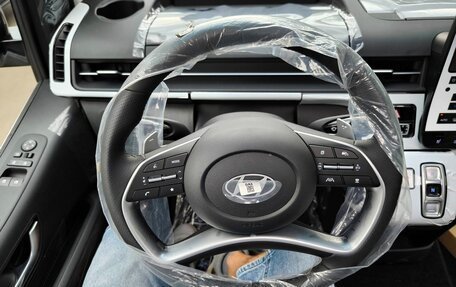 Hyundai Staria, 2024 год, 7 800 000 рублей, 34 фотография