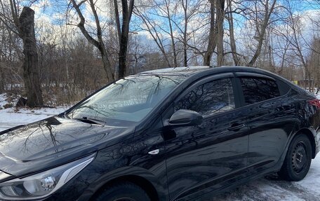 Hyundai Solaris II рестайлинг, 2017 год, 970 000 рублей, 2 фотография