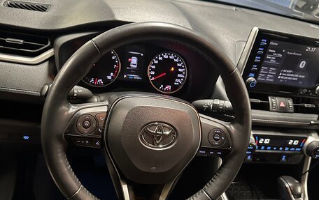 Toyota RAV4, 2021 год, 3 399 999 рублей, 14 фотография