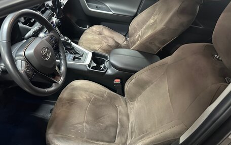 Toyota RAV4, 2021 год, 3 399 999 рублей, 15 фотография