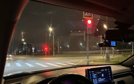 Toyota RAV4, 2021 год, 3 399 999 рублей, 26 фотография