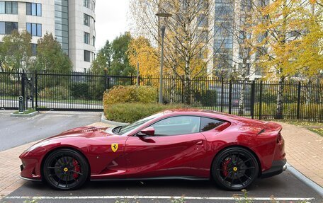 Ferrari 812, 2020 год, 28 500 000 рублей, 3 фотография