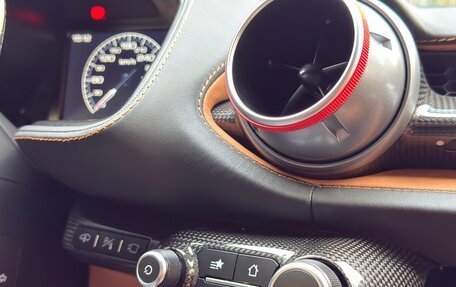 Ferrari 812, 2020 год, 28 500 000 рублей, 33 фотография