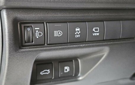 Toyota Camry, 2025 год, 4 680 000 рублей, 13 фотография