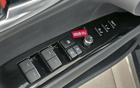 Toyota Camry, 2025 год, 4 680 000 рублей, 16 фотография