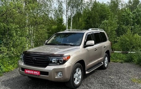 Toyota Land Cruiser 200, 2014 год, 4 000 000 рублей, 1 фотография