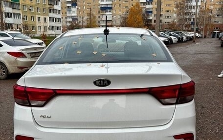 KIA Rio IV, 2018 год, 1 010 000 рублей, 4 фотография