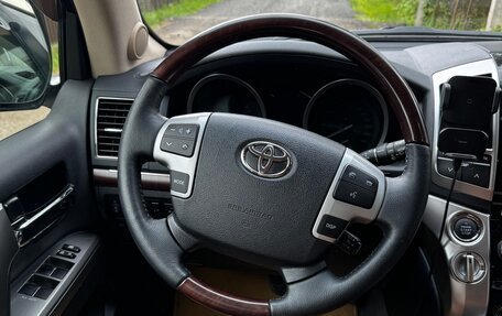 Toyota Land Cruiser 200, 2014 год, 4 000 000 рублей, 5 фотография