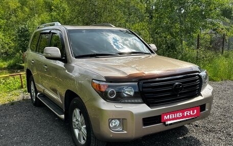 Toyota Land Cruiser 200, 2014 год, 4 000 000 рублей, 2 фотография