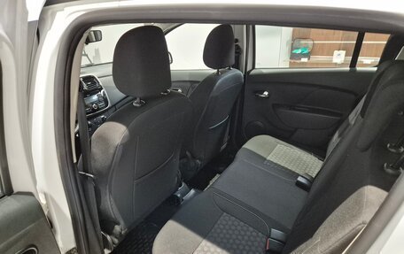 Renault Sandero II рестайлинг, 2017 год, 899 000 рублей, 11 фотография