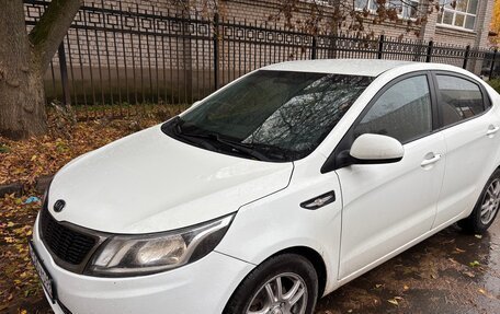 KIA Rio III рестайлинг, 2014 год, 699 999 рублей, 3 фотография