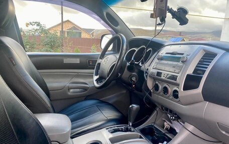 Toyota Tacoma III, 2010 год, 3 200 000 рублей, 9 фотография