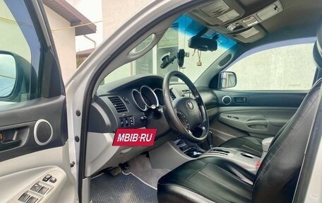 Toyota Tacoma III, 2010 год, 3 200 000 рублей, 5 фотография