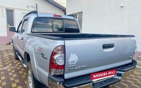 Toyota Tacoma III, 2010 год, 3 200 000 рублей, 11 фотография