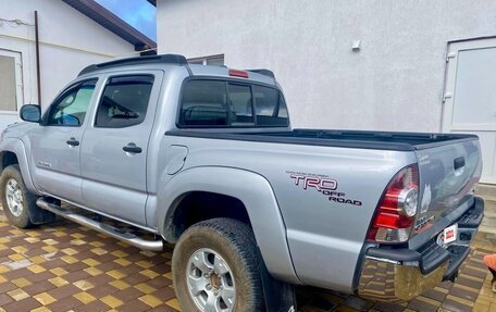 Toyota Tacoma III, 2010 год, 3 200 000 рублей, 18 фотография