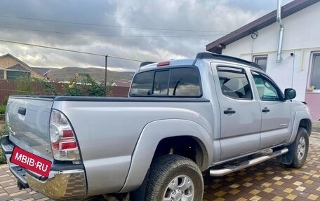 Toyota Tacoma III, 2010 год, 3 200 000 рублей, 8 фотография