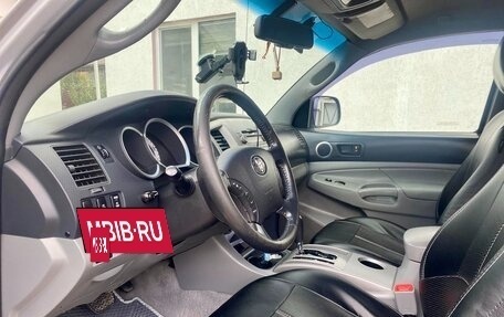 Toyota Tacoma III, 2010 год, 3 200 000 рублей, 4 фотография